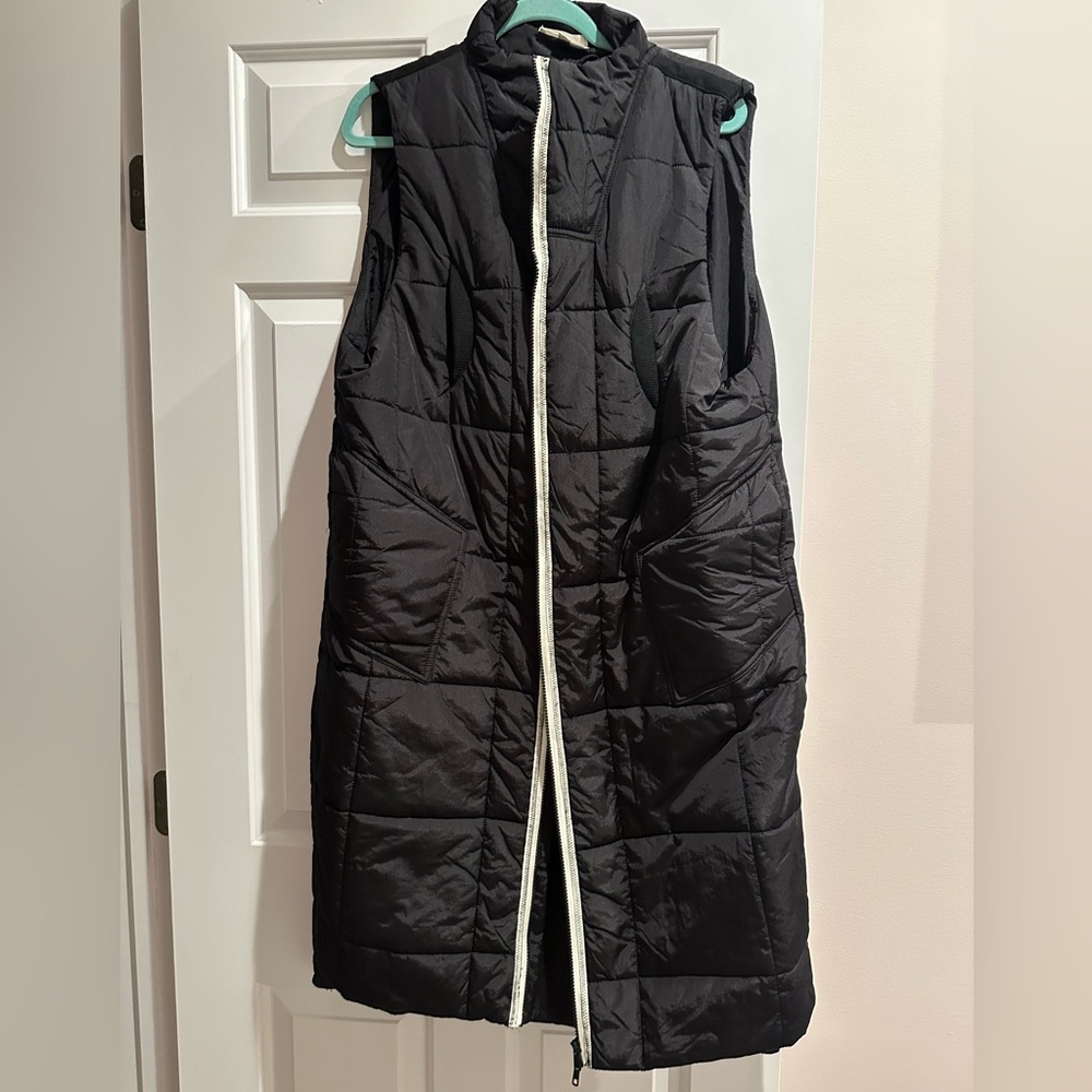 New Oli & Hali puffer jacket size medium ~CUTE~.